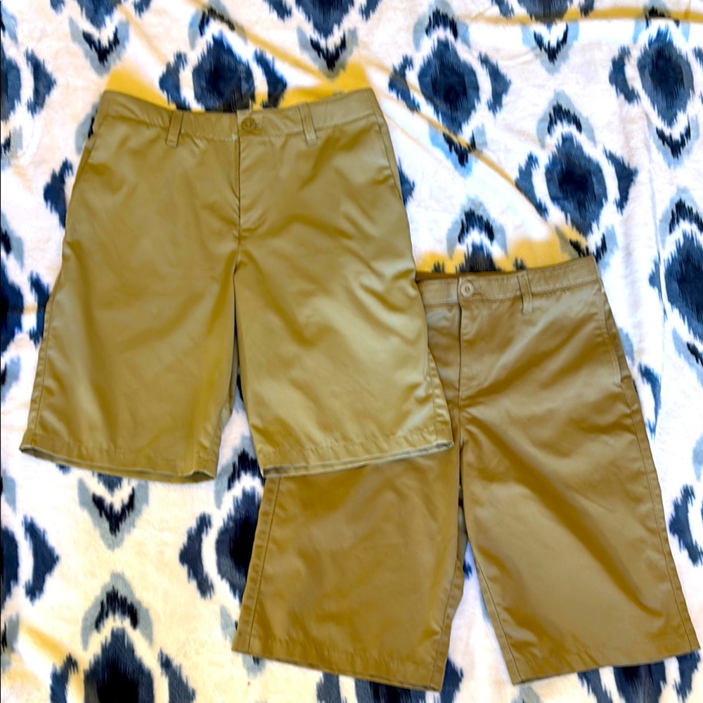 Boys Under Armour shorts (2 pair)